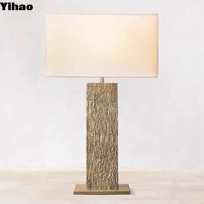 kupować Yihao OEM Custom Vintage Solid Brass LED Desk Lamp z 2700K ciepłym białym światłem i nowoczesnym designem produkcja internetowa