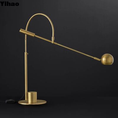 kupować Yihao Classic Modern Copper Body LED Desk Lamp z 2700K ciepłym białym światłem i podstawą E14 do dekoracji domu produkcja internetowa