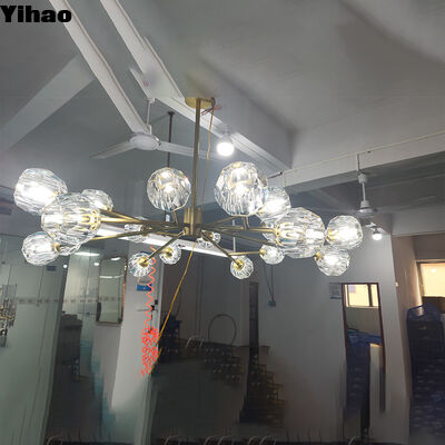 Yihao Custom Brass Body Crystal Shade Chandelier z 3500K ciepłą białą diodą LED dla hotelowej sypialni