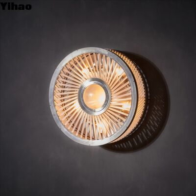 Nowoczesna ściana z 2700K ciepłym białym światłem i żelaznym korpusem do dostosowywalnego oświetlenia przy łóżku w hotelu