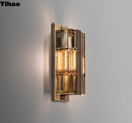 Yihao Luxury Modern Brass Wall Lamp z LED Light Source dla dekoracji hoteli